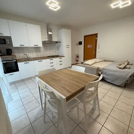 Apartment Oasi Di Chiara *